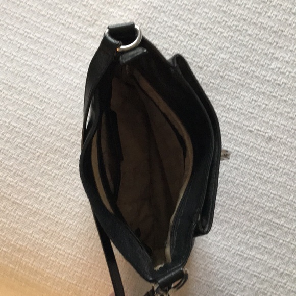 Michael Kors leather shoulder bag in black - Picture 3 of 5